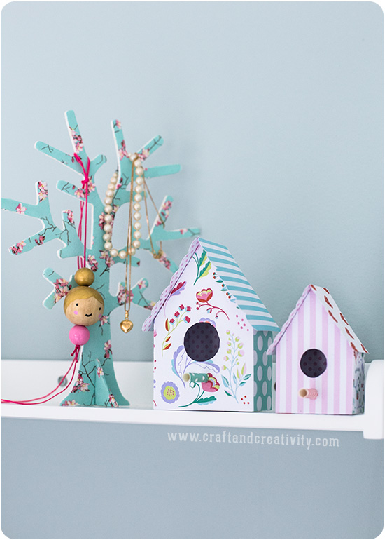 Faça você mesmo uma casa de passarinho de papel para decorar